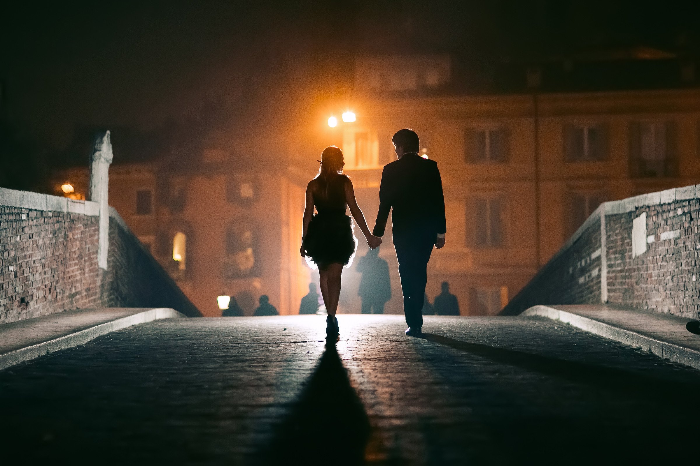 Как много нас. 